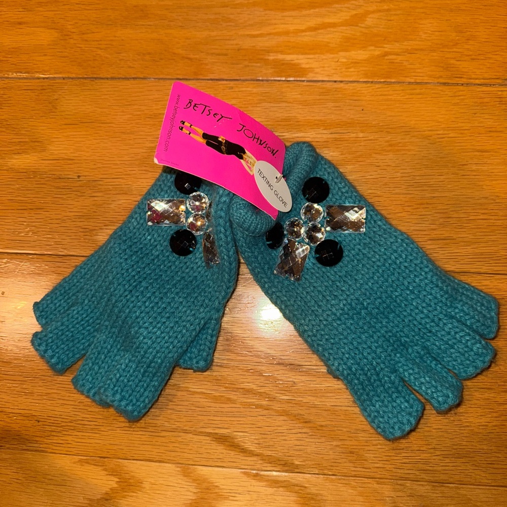Betsey Johnson Turquoise Knit Gloves with Sparkle Accents